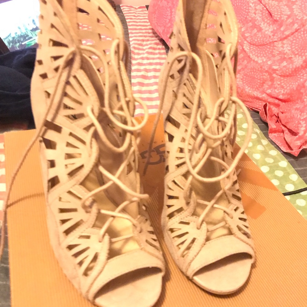 New York and company heels